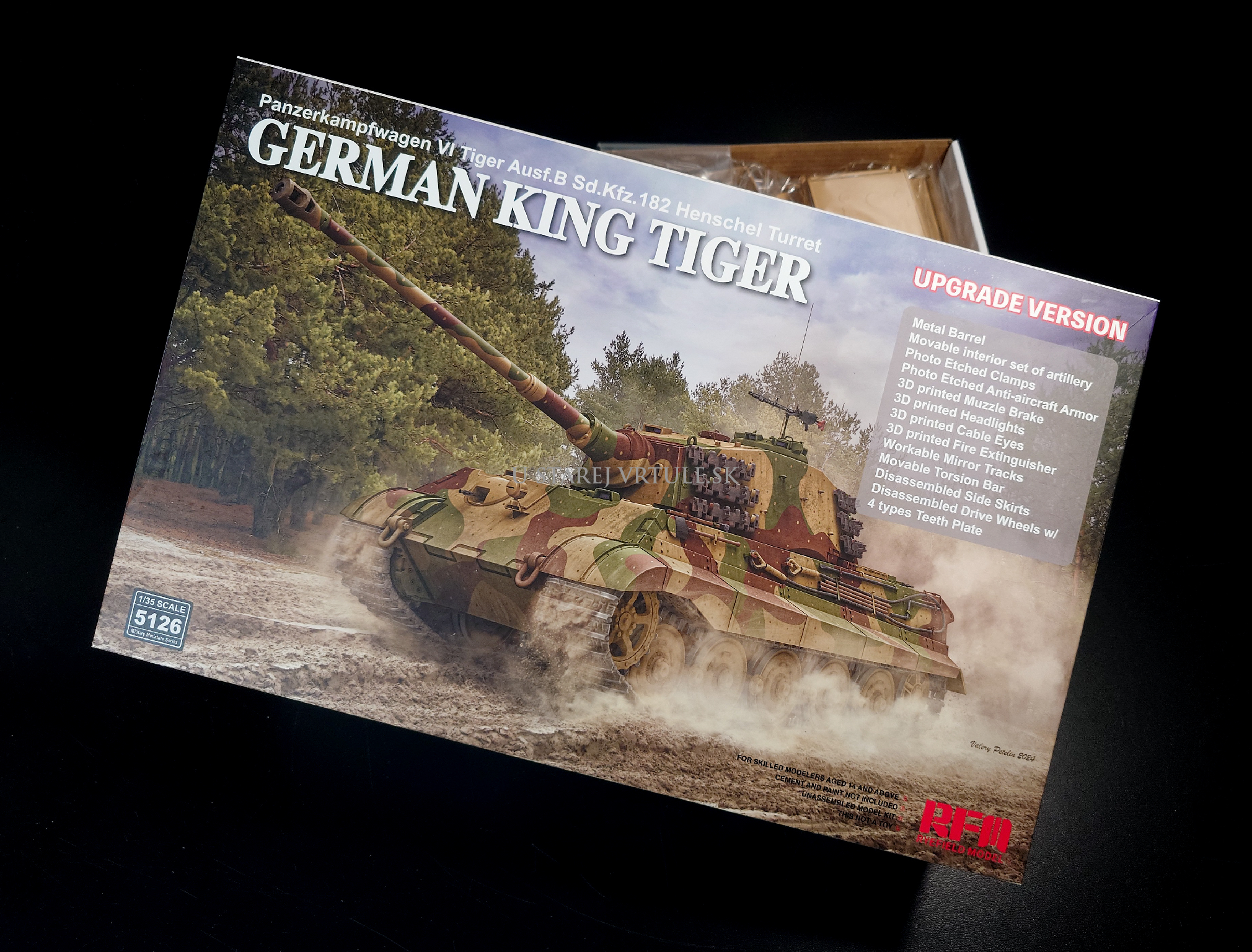 Panzerkampfwagen VI Tiger Ausf.B Henschel Turret German King Tiger UPGRADE VERSION 1/35