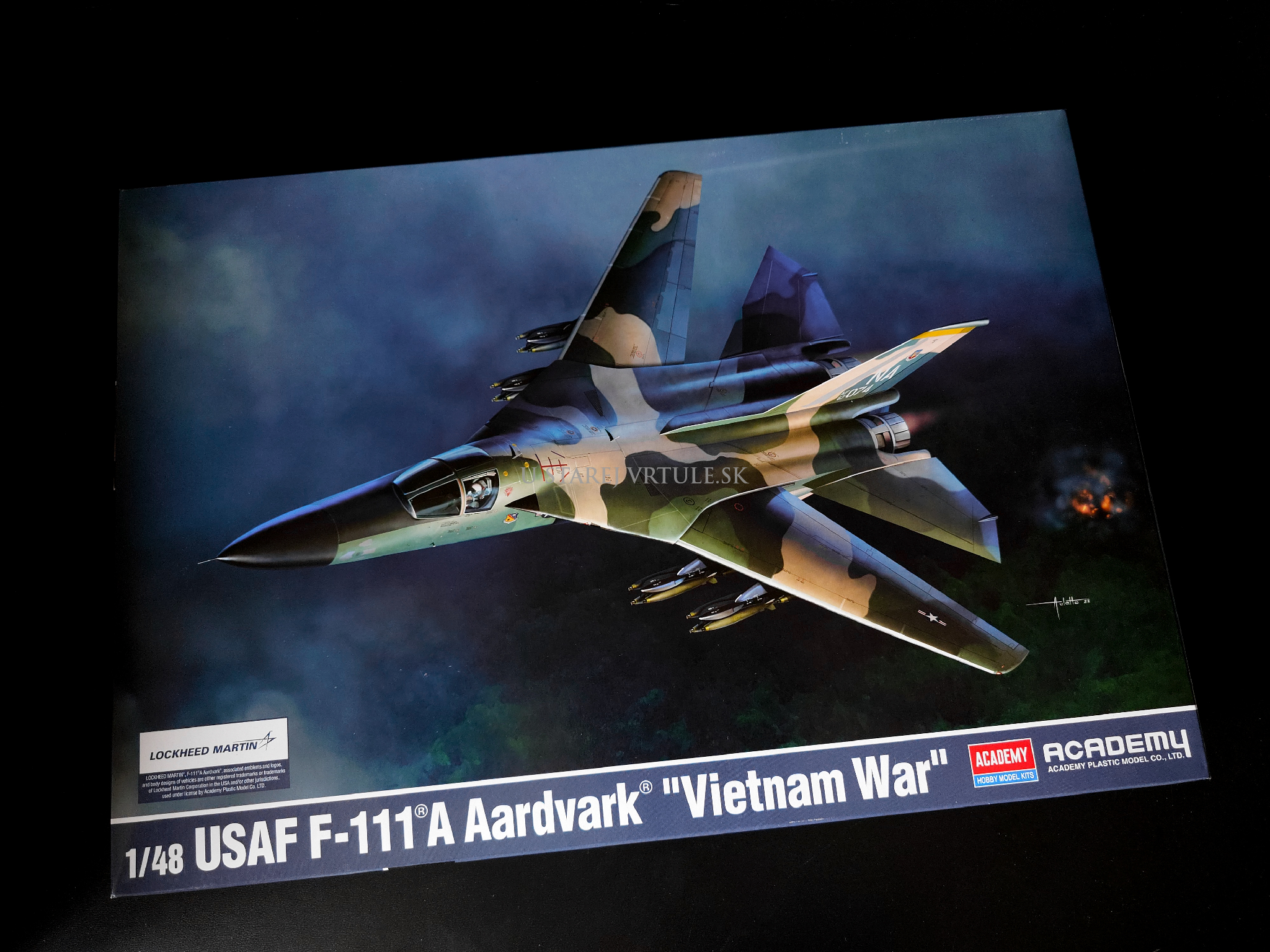 General Dynamics F-111A Aardvark 'Vietnam' 1/48 - rozbalený