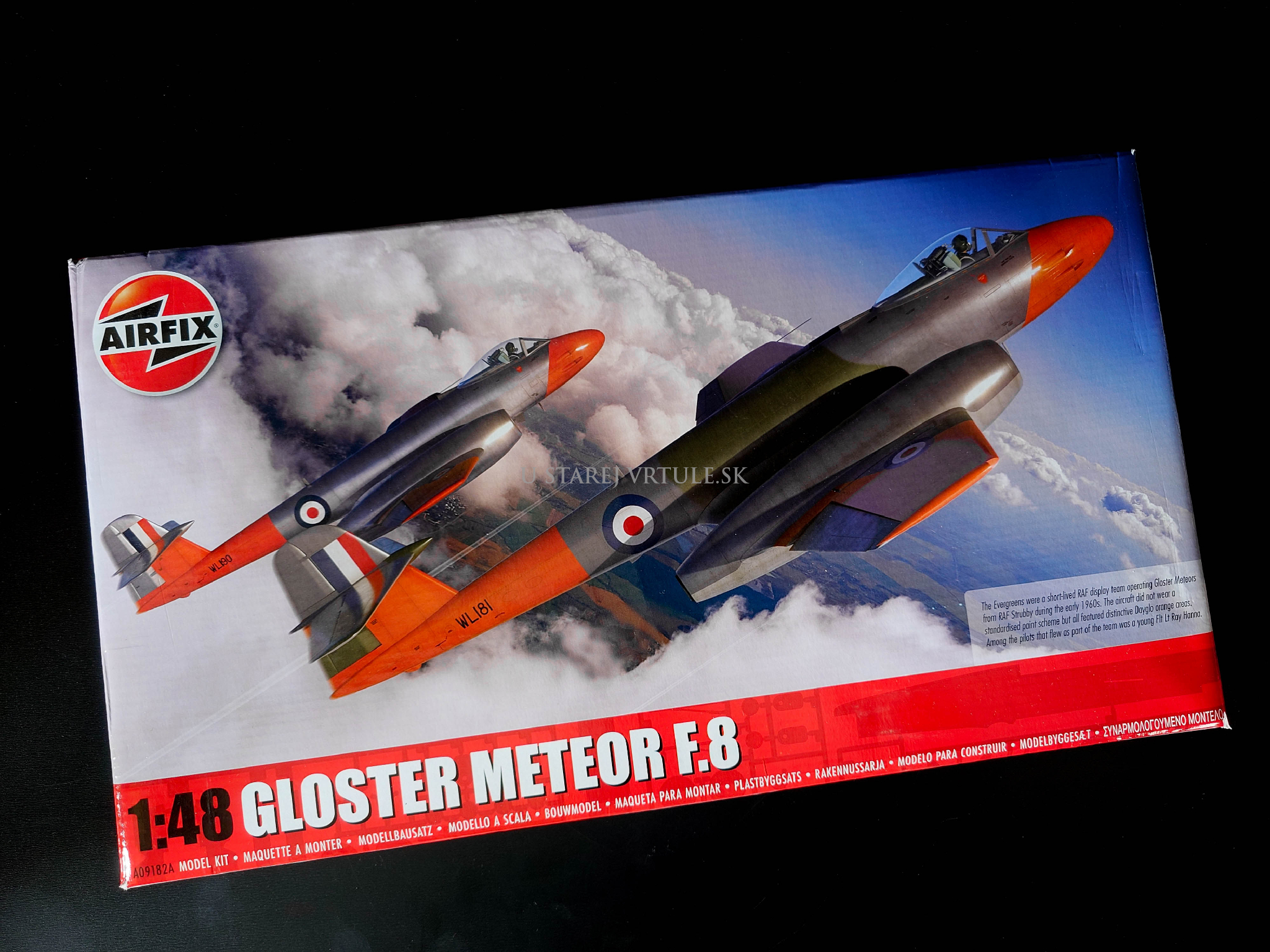Gloster Meteor F.8 1/48 - rozbalený