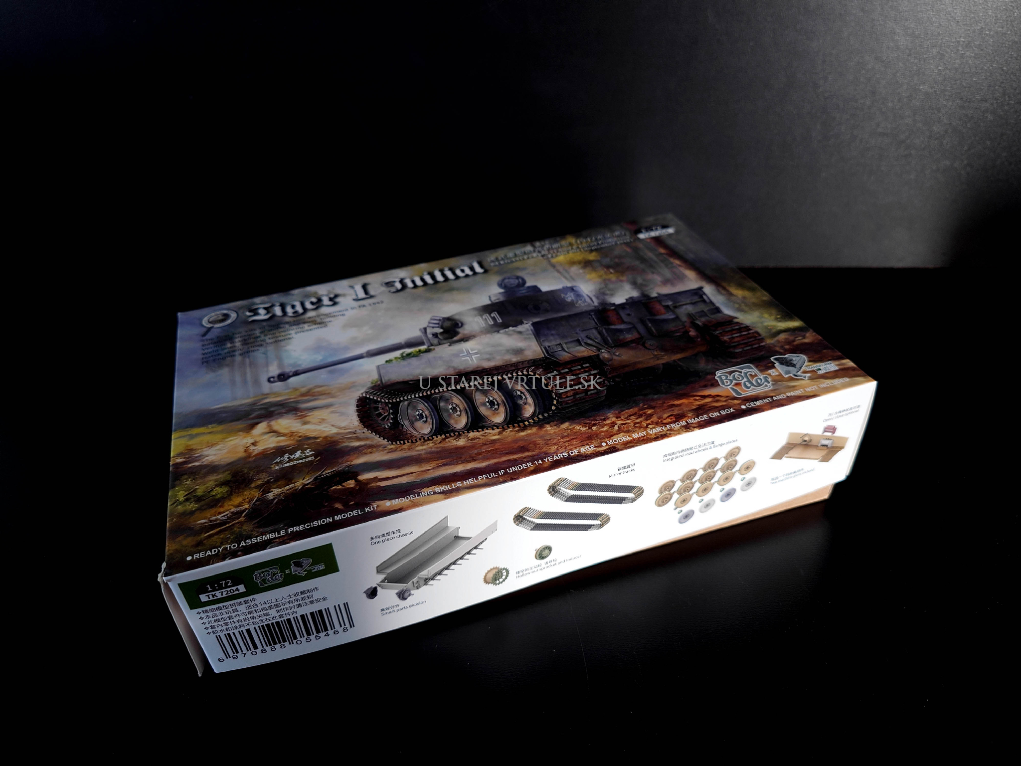 Tiger I Initial Sd.Kfz.181 Pz.Kpfw.VI Ausf.E 1/72 - rozbalený
