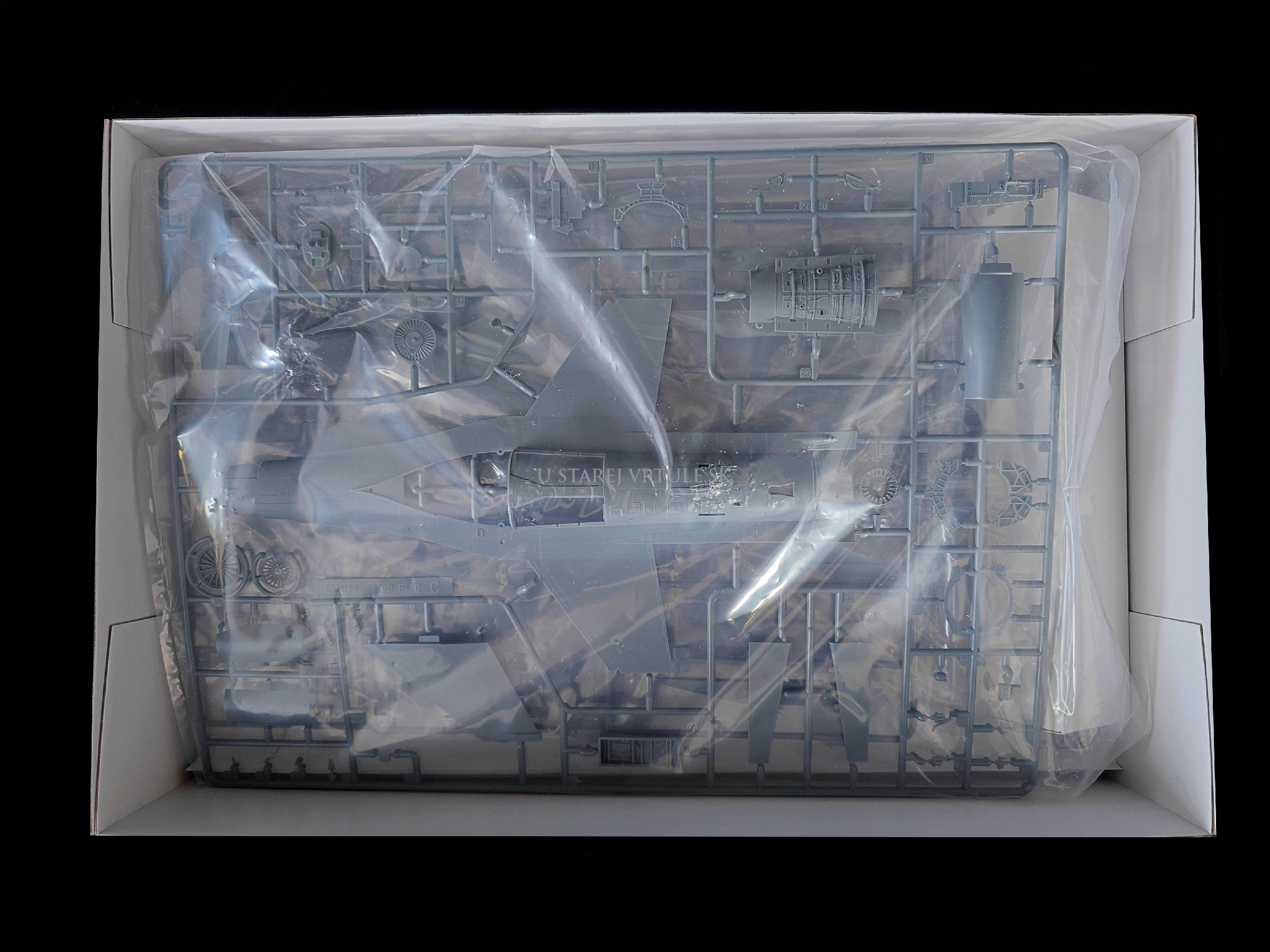 F-16CM Block 50 Fighting Falcon 1/48